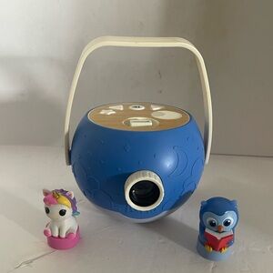 Kids Book Projector - 5 Unicorn & 5 Classic Read-Aloud Stories, 10 Songs.